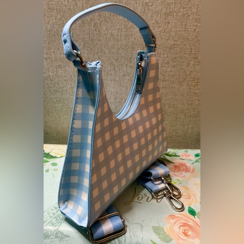 🦋NEW 🦋Mini suitcase style bag, blue and white🦋
#BLUE - Picture 10 of 16